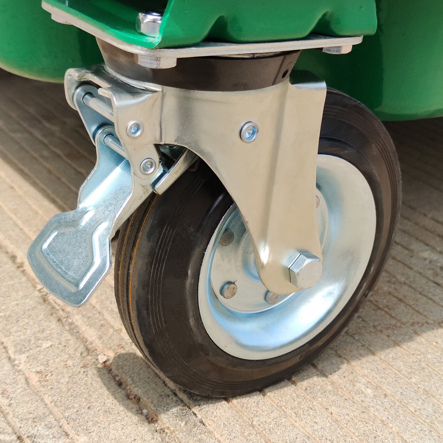 Industrial heavy duty 8 inch rubber casters wheel with Brackets